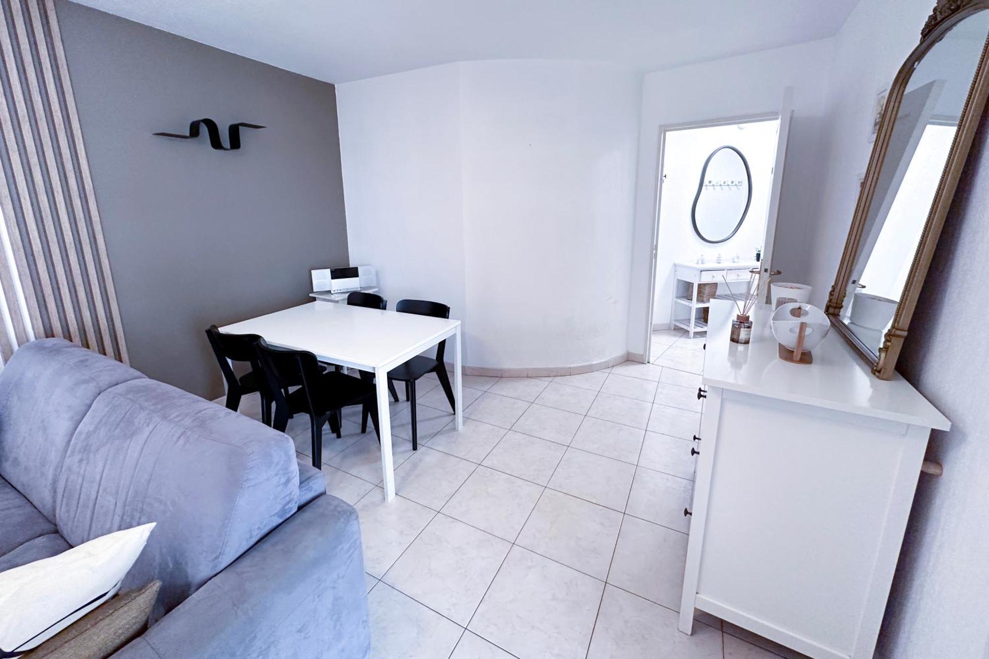 St Roch 2 - Appart 300 M De La Gare, Clim, Terrasse, Garage Antibes Dış mekan fotoğraf